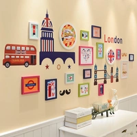 Белая розовая синяя и зеленая |