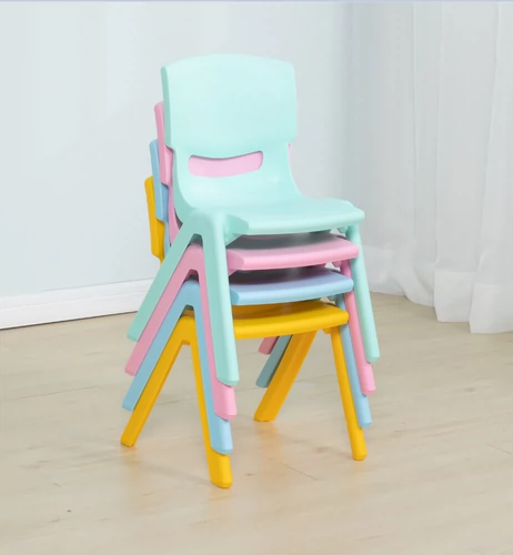 Детский пластик с задним креслом для маленькой скамейки для взрослых.