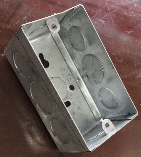 Тип 120 Металлический разъем разъема темной коробки нижней коробки переключателя проводка