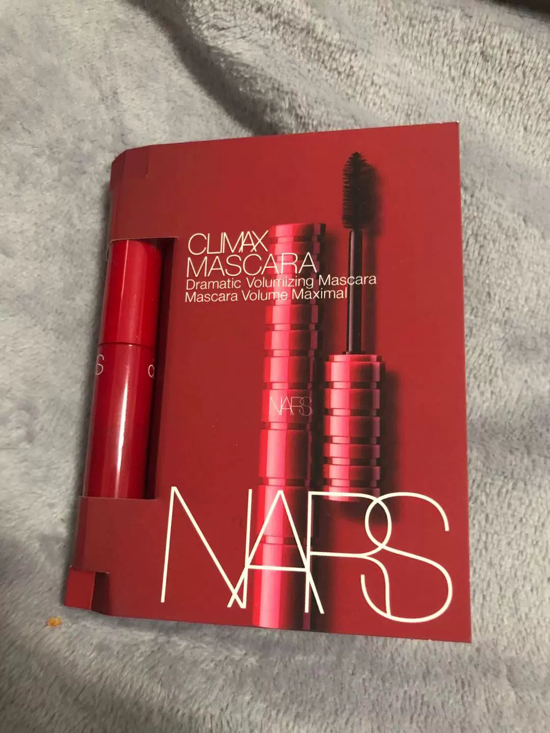 Spot Nars Nasi Climax Red Tube dày Mascara màu đen Mẫu vừa và nhỏ 1.8g - Kem Mascara / Revitalash