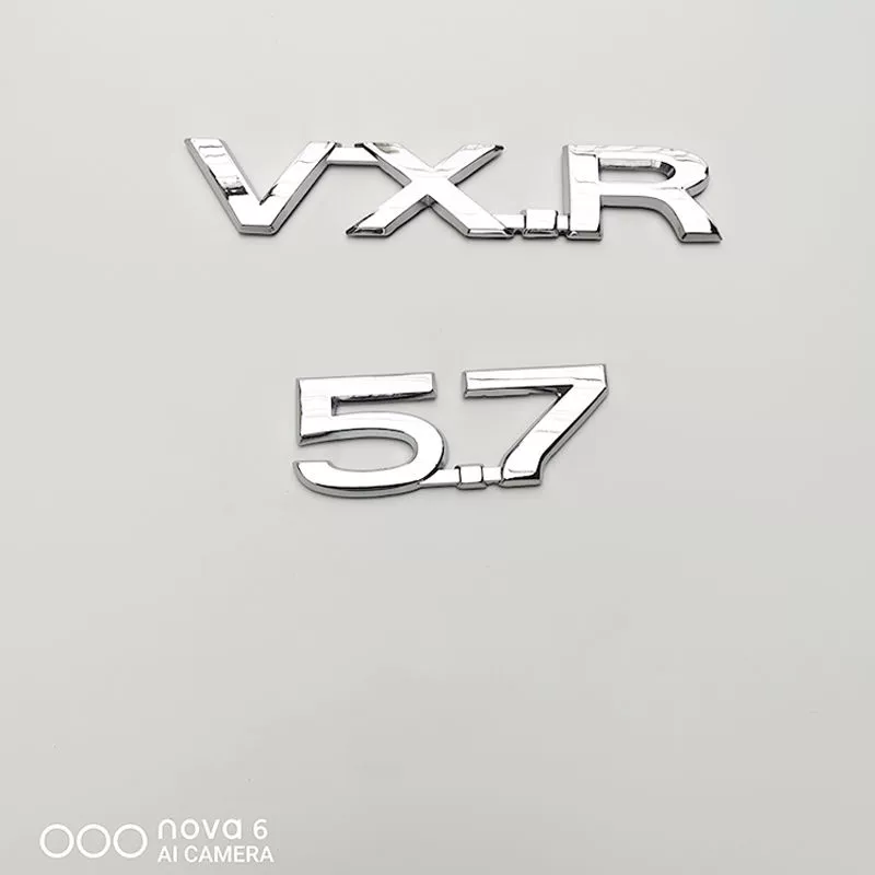 thương hiệu logo xe hơi Áp dụng cho Toyota Rand Cool Luzawa V8 Chữ Metal Logo Logo 5.7 Chuyển vị sau nhãn đuôi để dán nhãn đuôi VXR decal dán xe ô tô decal dán xe ô to tải 