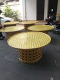 Обеденный стол с бамбуком за круглым столом, фермерский стол, фирменный столик.
