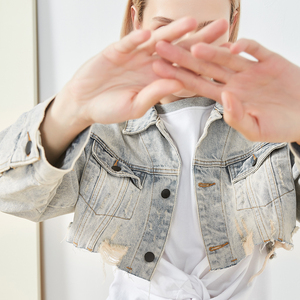 Oz đất nước thiết kế nặng rửa bông ánh sáng màu xanh lỗ dài tay áo lỏng denim ngắn áo khoác