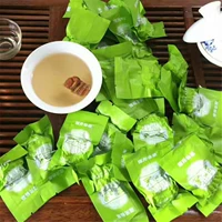 Половина свежего Luo Han guo rin guo core fruit tea satal pumper pumper.