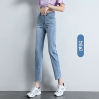 Светло -голубые восемь очков