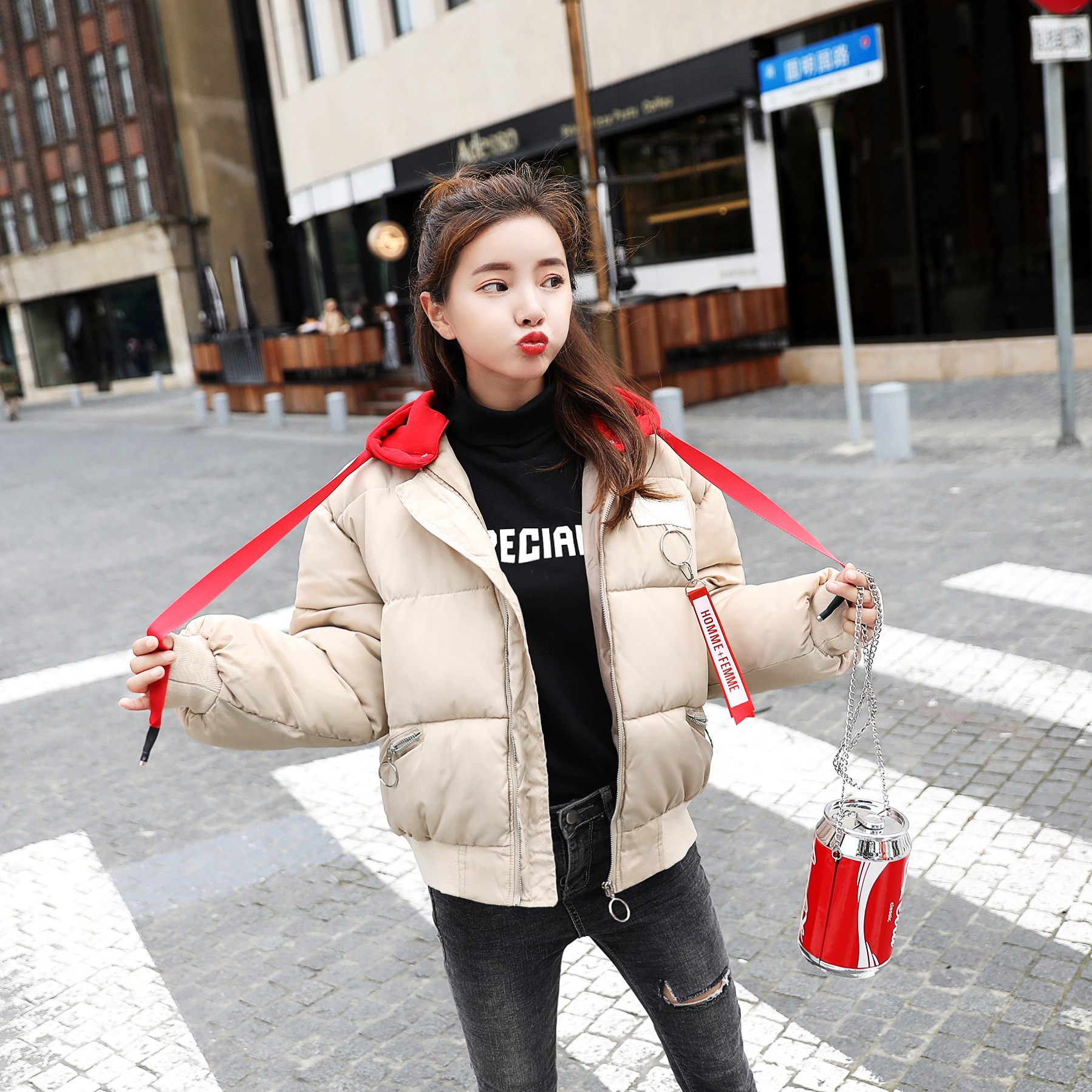 Bông chăn nữ 2018 bánh mì mới phục vụ sinh viên Hàn Quốc phiên bản của bông đoạn ngắn dày lỏng chống mùa xuống bông áo