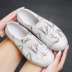 Bản Địa Croc Giày Nữ Slip-On Dép 2023 Mùa Hè Mới Giày Đi Mưa Áo Khoác Ngoài Giày Đi Biển Chống Trơn Trượt dép Đi Trong Nhà dép cối đi biển giày lưới đi biển 