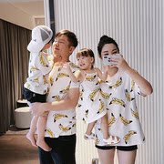 Cha mẹ và con mặc mùa hè 2018 làn sóng mới đầy đủ nhà kỳ nghỉ kỳ nghỉ đầy đủ in chuối ngắn tay T-Shirt bãi biển gia đình ba