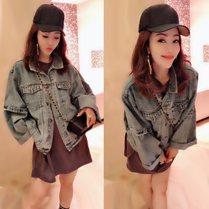 Trạm châu âu mùa thu quần áo nữ 2018 mới Châu Âu trạm hàng hóa thời trang khí lỏng ve áo tuổi giảm denim giản dị áo ngắn