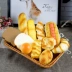 xe ô tô đồ chơi Mô phỏng thực phẩm giả bánh trái cây điểm hamburger bánh mì phục hồi mô hình mềm vườn trẻ em chụp đạo cụ trang trí bộ đồ chơi trang điểm Đồ chơi gia đình