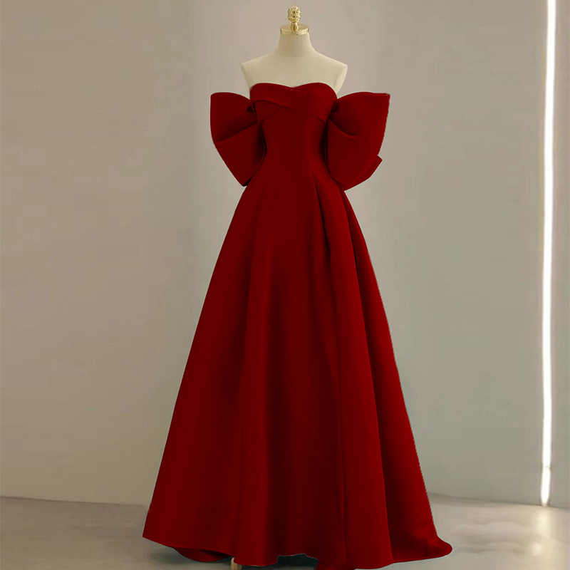 Advanced evening dress, elite red skirt with bow, high-quality style, bright catchy style