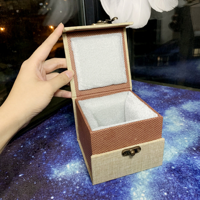 taobao agent [Free shipping over 58] BJD makeup box 6 points 4 points general -purpose storage box