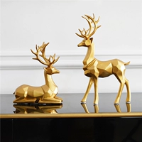 Пара высоких комбинаций лося с смолой