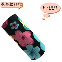 Светло-желтый