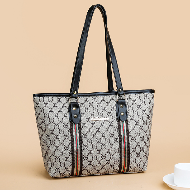 Black Trumpet2021 new pattern Female bag Color contrast stripe  Simplicity leisure time The single shoulder bag high-capacity fashion Versatile handbag