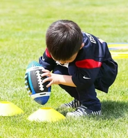 Bóng đá da mềm chịu được 3 bóng rugby