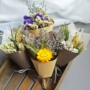 Hoa khô mini bó hoa hình ảnh đạo cụ trang trí hoa thật hoa cúc vĩnh cửu với quà tặng sinh nhật - Trang trí nội thất decor phòng ngủ nhỏ