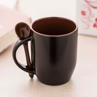 Черный внутренний коричневый цвет, изменяющий чашку+ложка