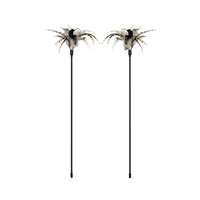 1 цветочный цвет не имеет колокольчика, у 1 цветочного цвета есть колокол