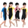 [Học sinh đào tạo đồ bơi] gửi mũ bơi Đồ bơi cho trẻ em nam và nữ phù hợp với áo chống nắng Đồ bơi cho bé - Mũ bơi nón bơi cho bé
