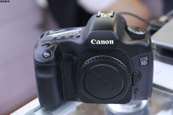 Канон EOS 5D фюзеляж полностью Вспомогательный двигатель поддерживать выкуп канон 5D поколение