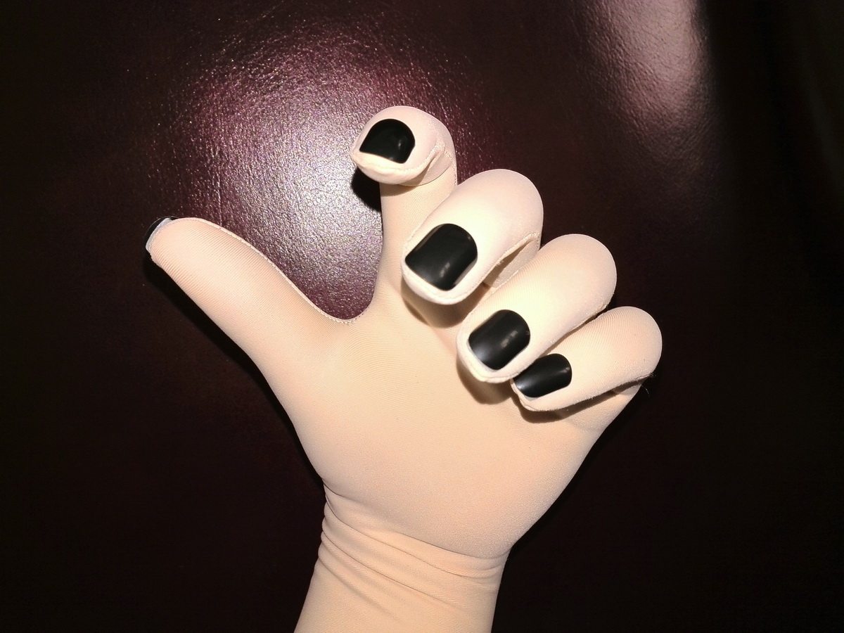 Tayyorlangan ZENTAI taytlari, Kigurumi tirnoq seriyasidagi stikerli tirnoq san'ati tirnoqlari