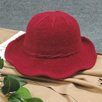 Чистая красная обложка рыбацкая шляпа Осенней и зимней шикарной модные повседневные виртуальные шляпа Корейская версия японской большой головы