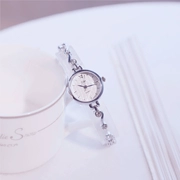 Đồng hồ đeo tay nữ Hàn Quốc phiên bản nhỏ quay số nhỏ thời trang chuỗi vòng đeo tay mỏng phong cách đồng hồ ulzzang đơn giản - Vòng đeo tay Cuff