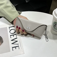 Светлый серый [Ковпояжного кожи головы]