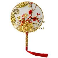 Готовое благовещение из красной сливы поставляется с подставкой для вентилятора.