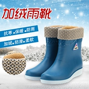 Mùa thu và mùa đông của phụ nữ ống cộng với nhung mưa ủng ống ngắn Giày cao su giày cao quá mức không thấm nước chống trượt trong cộng với giày mưa bông