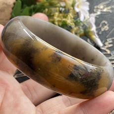 Ювелирные камни 包邮金丝玉乌尔禾宝石光新疆彩玉戈壁玉彩玉天然金丝玉手镯女56mm