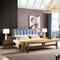 Кровать из массива