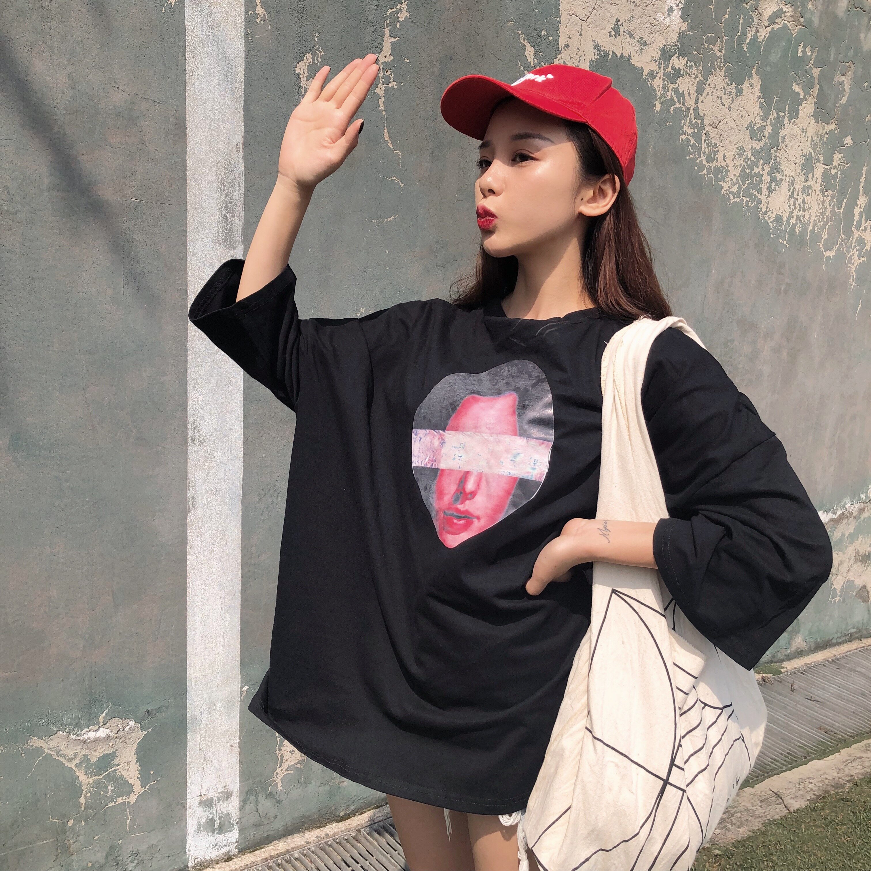 春夏装2018新款韩版百搭宽松人头印花短袖t恤女学生上衣服潮