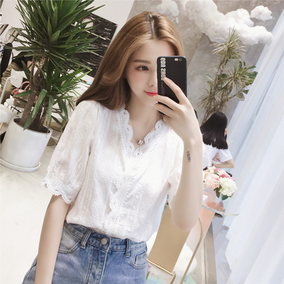 夏装2018新款V领花边灯笼袖白色洋气蕾丝衬衫女百搭超仙上衣小衫-淘宝网