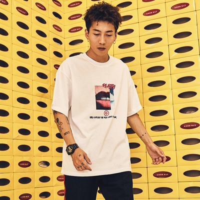 MRXXX Hàn Quốc phiên bản của các dán in ấn cá tính T-Shirt nam ngắn tay ulzzang những người yêu thích quần áo mùa hè sinh viên Fenggang nửa tay áo Áo khoác đôi