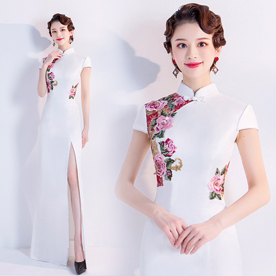 taobao agent Colored wedding dress, Chinese style, for catwalk