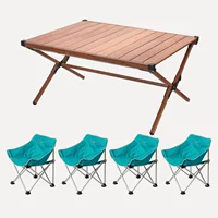 Одна таблица четырех стула