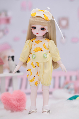 taobao agent BJD doll clothes 6 points SD doll chloe same banana jumpsuit doll suit