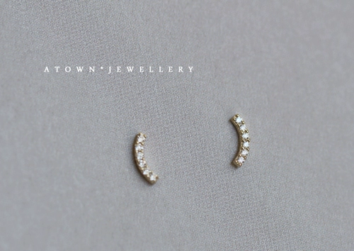Маленький золотой изогнутый цирконий, маленькие серьги, 14 карат