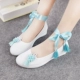 Giày vải giày của phụ nữ giày cổ trà quần áo giày nêm giày sinh viên dây đeo giày khiêu vũ phong cách Trung Quốc thấp giúp cao đẳng