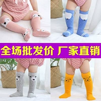 Vớ em bé mùa thu và cotton mùa đông 0-2 tuổi Em bé qua đầu gối chân dài vớ legging sơ sinh vớ ấm bán buôn quần tất len có bàn