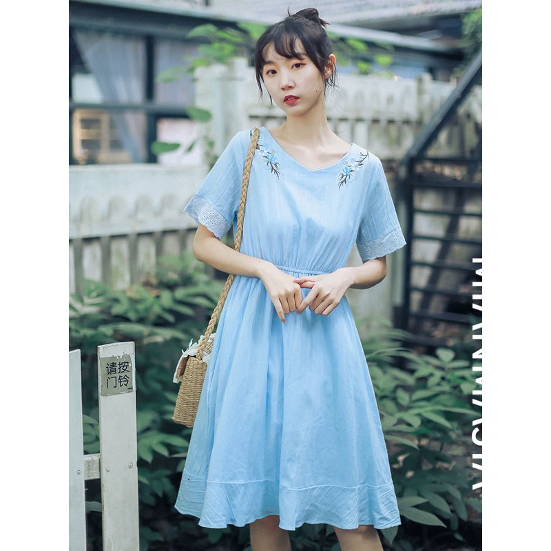 Năm 2021 phong cách văn học mùa hè mới của phụ nữ áo dài cotton jacquard cổ chữ V áo dài thêu nhỏ tươi - Sản phẩm HOT