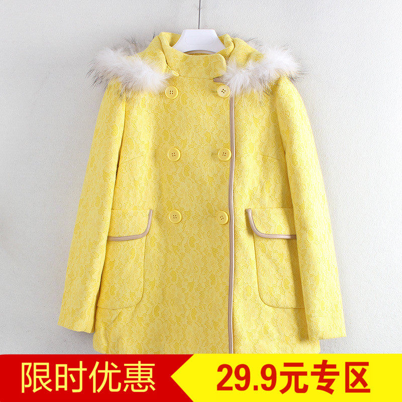 Loạt màu đỏ trung tâm mua sắm rút tủ 2017 mùa đông mới trùm đầu đôi ngực lỏng phần dài áo hoang dã C3898