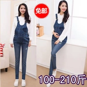 Quần yếm denim mùa thu mới cộng với phân bón XL phụ nữ lớn mang thai denim căng yếm 200 kg có thể mặc - Phụ nữ mang thai quần / quần bụng