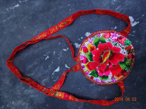 Fenghua xueyue Dali Impression Yunnan National Style Yi Национальный аксессуаров ручной работы.
