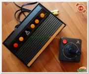 [1 Crown] Bản gốc Atari 2600 ATari Game Console Vintage Limited với 100 trò chơi - Kiểm soát trò chơi