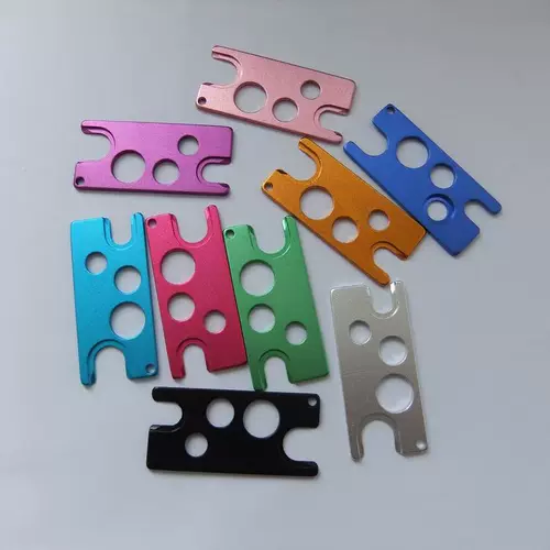 Пластиковая металлическая универсальная защитная защита пальцев для ногтей, масло, открывашка, брелок, делается под заказ, с печатью вашего логотипа