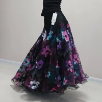 Черные плюс фиолетовые цветы полные цветы