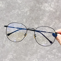Глаковые очки для миопии мужское корейское издание Tide Tide Маленькая карака для лица анти -легочная световая радиация может быть сопоставлена ​​с высокой степенью женского плоского света.